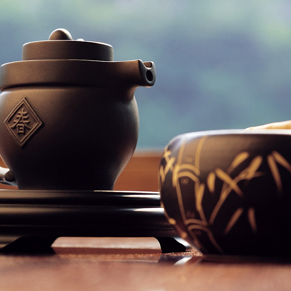 Painted ceramic vase